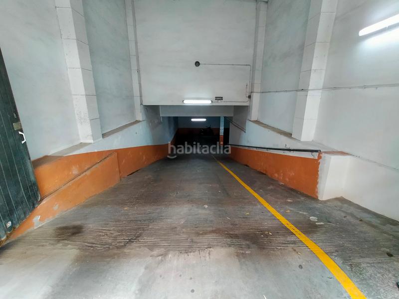 Foto daf7a8e7-9d38-4d7b-aa40-278d3dcffb84. Autoparkplatz in carrer de guardamar 13 in Corea Gandia