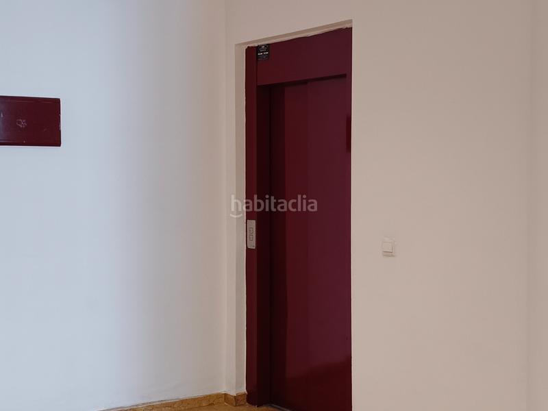 Foto 4d397330-53b3-412f-808d-a306eb7f4813. Piso en carrer gabriel miró 29 ref_v335. piso - garaje zona Corea en Gandia