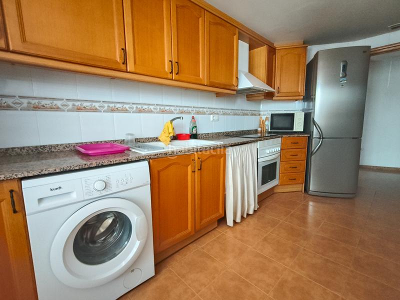 Foto dddd97e2-9645-48d0-8e52-7037ced11cb5. Piso en carrer gabriel miró 29 ref_v335. piso - garaje zona Corea en Gandia