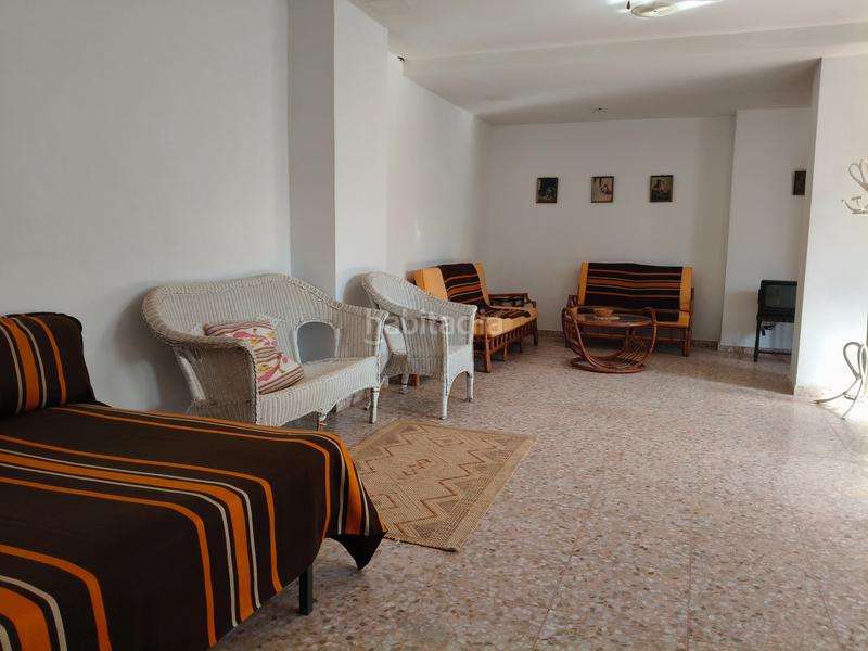 Foto 8807bb3c-6249-41b1-8df6-9b303a079f81. Geschäftsraum in carrer de formentera 12a in Playa de Gandía Gandia