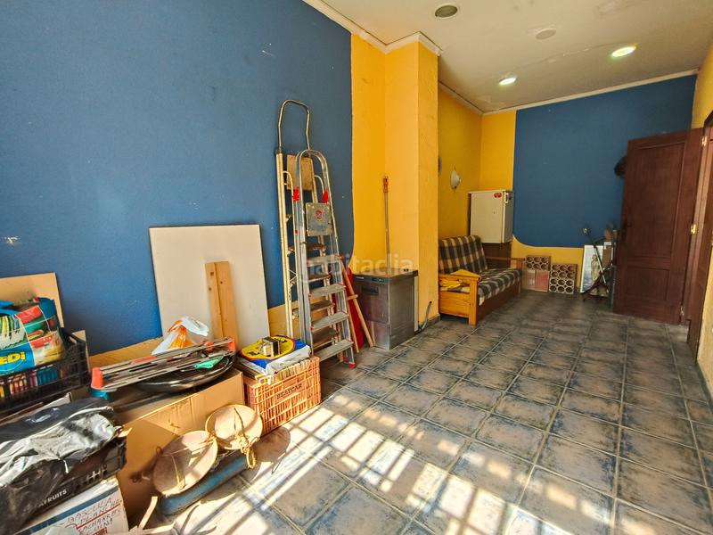 Foto 3a91078d-63ca-4b05-8d3d-db5ffda7456b. Local commercial dans carrer primer de maig 55 dans Gandia