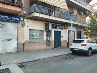 Local Comercial a Carrer primer de maig 55. Ref_v342. local gandia