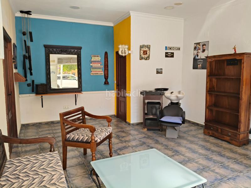 Foto c2afa800-1bf4-46ba-a543-5ae139bc06a1. Local commercial dans carrer primer de maig 55 dans Gandia