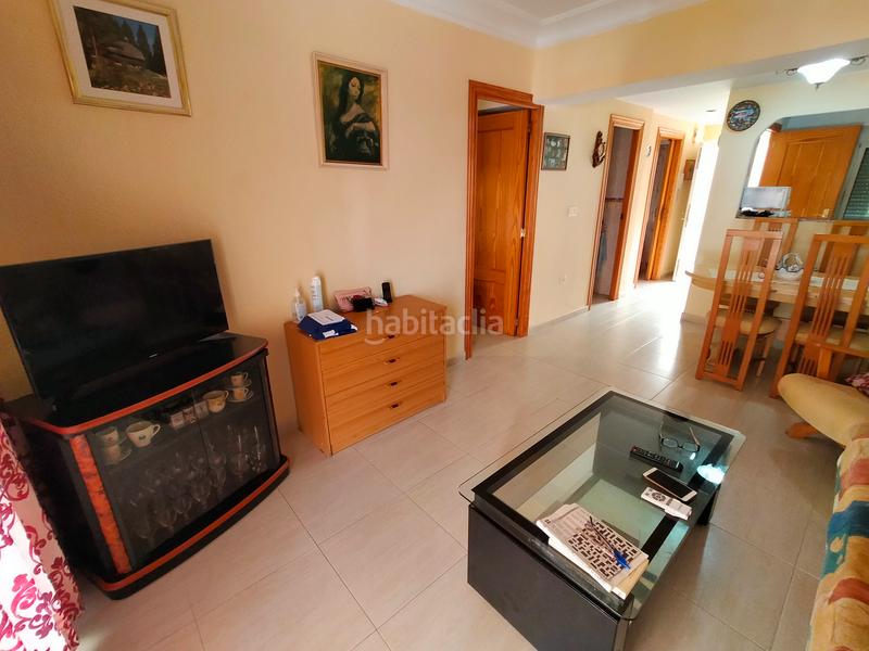 Foto c8fe0247-800e-48bb-accb-b2e670bd0ba2. Alquiler apartamento en carrer illes canàries 8 ref_av002. alquiler temporada playa en Gandia