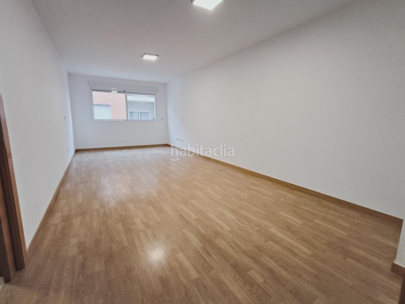 Foto 0731cbce-74cc-4743-a61b-96172bd2b503. Alquiler piso en avinguda de valencia 2 ref_a216. alquiler piso sin muebles real de gandia en Real de Gandía