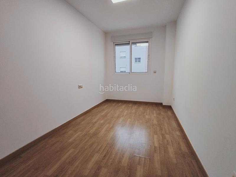 Foto 3cd6e6c4-b027-4439-95d2-bfcd47016098. Alquiler piso en avinguda de valencia 2 ref_a216. alquiler piso sin muebles real de gandia en Real de Gandía