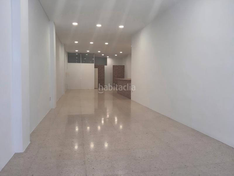 Foto b5f017ff-5e83-4e1b-a36b-5bbf50f80e07. Affitto locale commerciale in carrer de benicanena 58 in Gandia