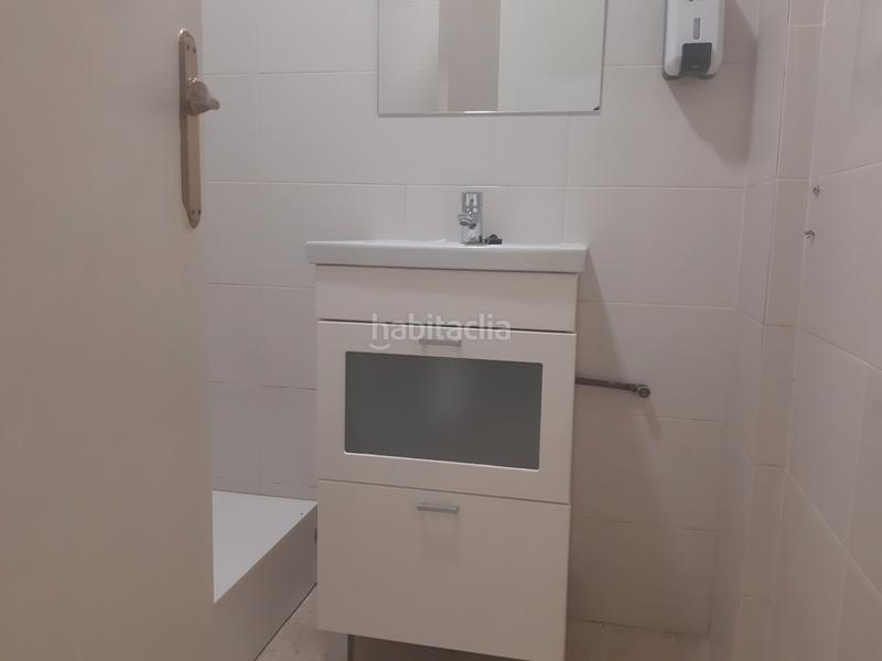 Foto 73994b39-9a8e-410e-85a9-4e9e7daa0917. Lloguer local comercial a carrer de benicanena 58 a Gandia