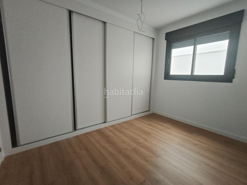 Foto 10507bb6-48e1-4262-b893-8c9b23db96d6. Pis a avinguda de valència 74 a Corea Gandia