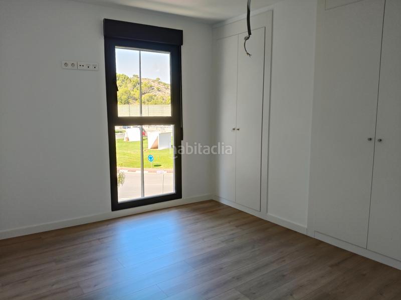 Foto 84587dfa-3f7a-47e4-bcba-5b2b61a59e02. Pis a avinguda de valència 74 a Corea Gandia