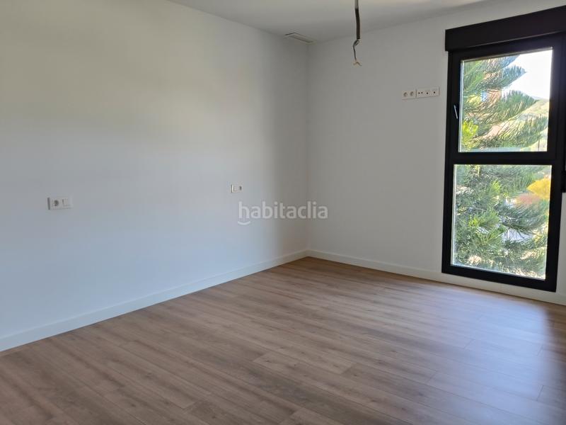 Foto b03bb74b-4678-43b1-a382-06dc029dc62a. Pis a avinguda de valència 74 a Corea Gandia