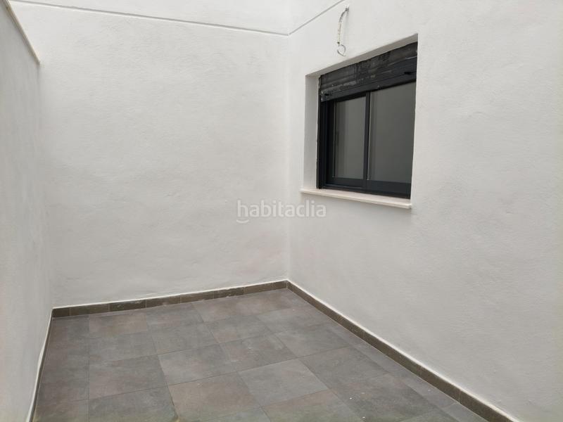 Foto d01877f1-a53d-4751-8ffa-1b155f533055. Pis a avinguda de valència 74 a Corea Gandia