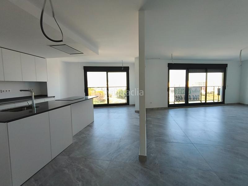 Foto 05a77012-e63a-4648-8373-91ae9426704c. Pis a avinguda de valència 74 a Corea Gandia