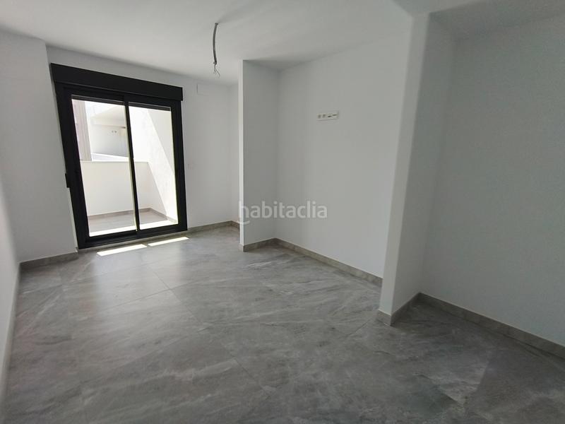 Foto 0a961547-8bd6-4ad3-b9e6-e316f2683771. Pis a avinguda de valència 74 a Corea Gandia