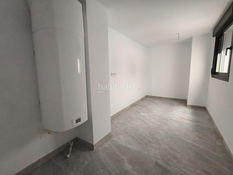 Foto 124e9674-4e12-4b1b-9408-ade7b35f69d7. Pis a avinguda de valència 74 a Corea Gandia