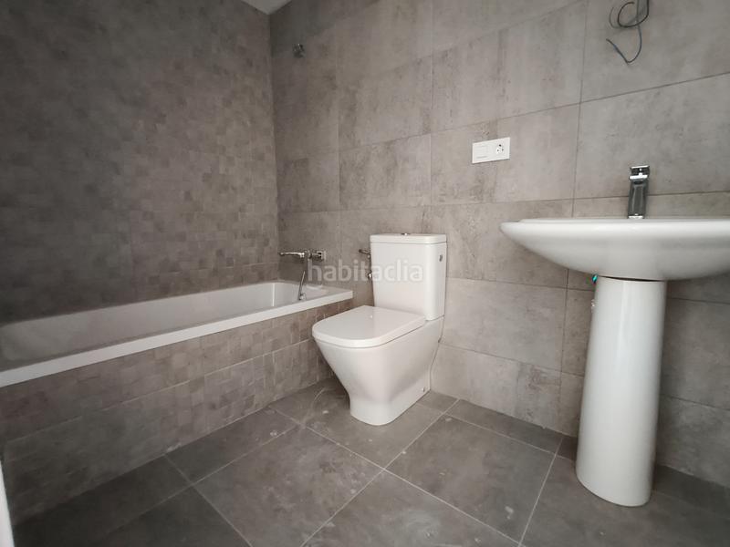 Foto 3bb3126a-15cc-4ceb-9797-58416eee2cdf. Pis a avinguda de valència 74 a Corea Gandia