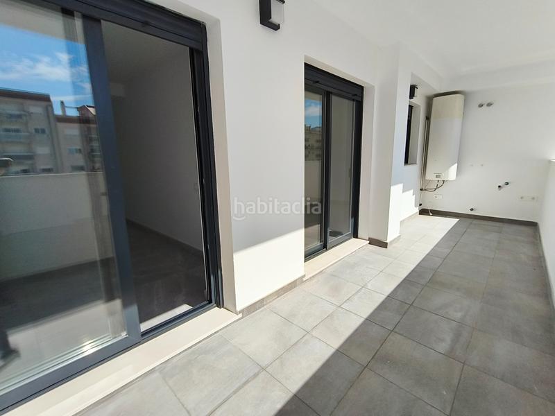 Foto 56827a90-0b18-4e0a-b793-501307435e87. Pis a avinguda de valència 74 a Corea Gandia