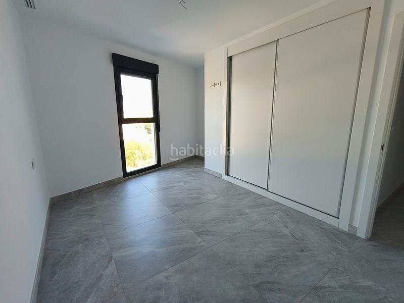 Foto d41567e6-57c3-41e2-9c23-86f1a59a4cc2. Pis a avinguda de valència 74 a Corea Gandia