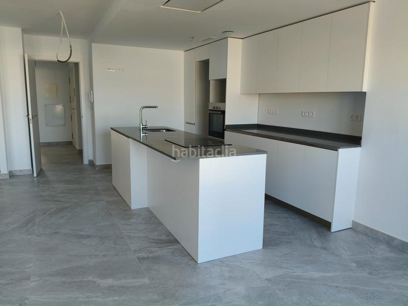 Foto edb92d18-6d3d-4aaf-927c-d045243c8153. Pis a avinguda de valència 74 a Corea Gandia