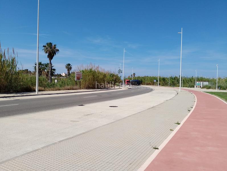 Foto 5974b0cd-8840-4282-bfa9-91601b127f2f. Terrain résidentiel dans avinguda de les marines 26 dans Gandia