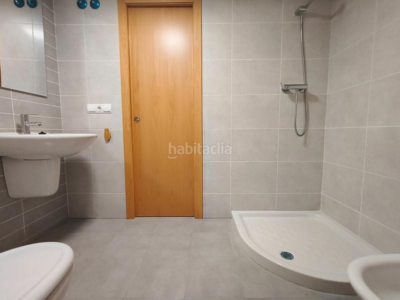 Foto 83a7c716-65a0-4fae-8809-cafc6769cd86. Alquiler piso en carrer llarguer 27 ref_a227. alquiler anual en Gandia