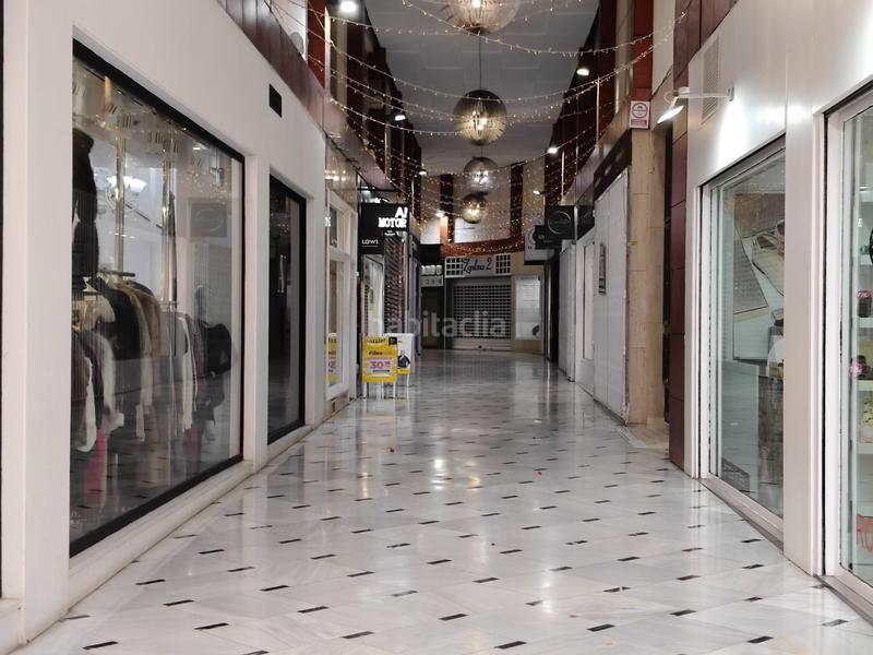 Foto 5d414133-d86d-485b-9045-cee7e7d27812. Location local commercial dans carrer major 20 dans Gandia