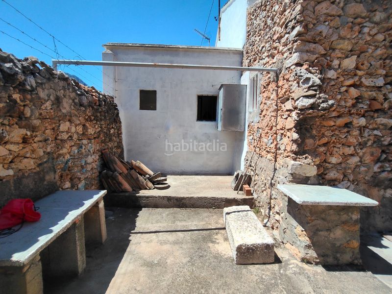 Foto 4b43ddfd-e7b0-4002-9b36-f8c3d305dad2. Masia a barri pla de corrals 211 a Simat de la Valldigna