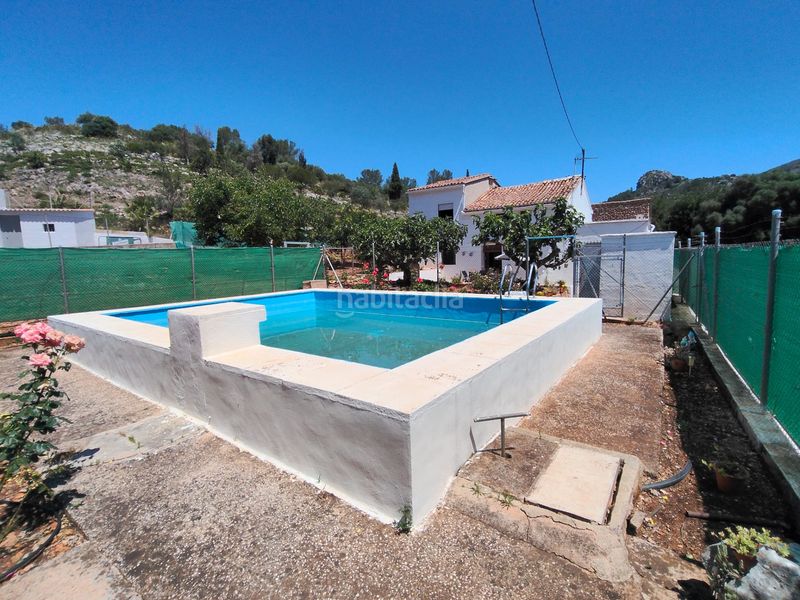 Foto ee40f4a4-b0a5-4d1e-9d91-f4278fd14327. Masia a barri pla de corrals 211 a Simat de la Valldigna