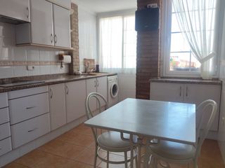 Etagenwohnung in Passeig de les germanies 14. Ref_v377. piso paseo germanias - 150 m² - ascensor - trastero