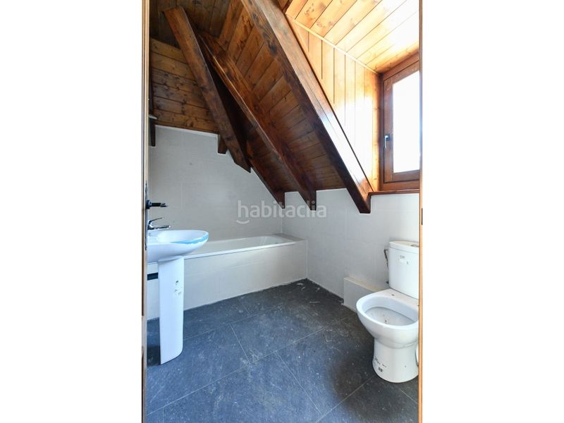 Foto c928c515-46a2-4a07-9a23-5f01dd35fada. Casa amb aparcament a Arres