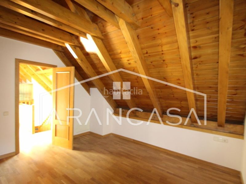 Foto 77b93213-7e38-4f2e-aabd-952566387de3. Apartament amb aparcament a Betren Vielha e Mijaran