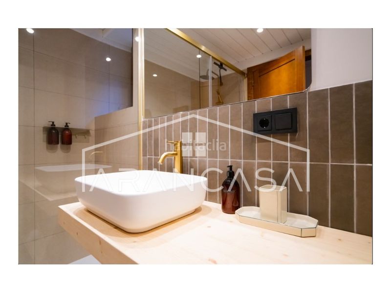 Foto af5c85f6-0509-435d-9401-a5f8e4fd9344. Casa con parcheggio in Baquèira Naut Aran