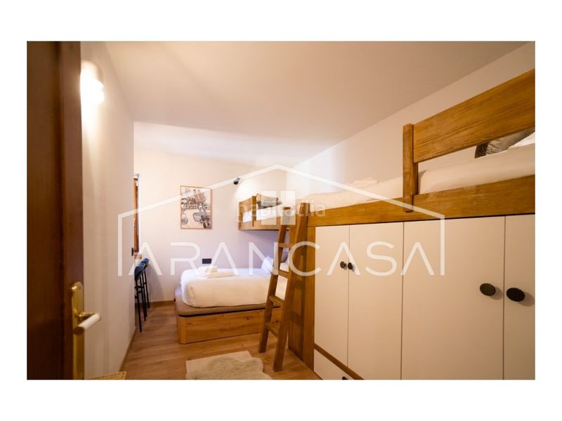 Foto eac7fec6-3c96-4f56-8280-e19ab68a3c98. Casa con parcheggio in Baquèira Naut Aran