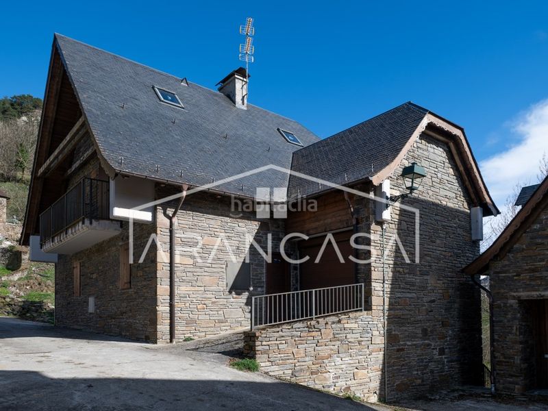 Foto 6cafa0f0-3b82-4723-bbb8-694c6f3b0c94. Casa a Arres