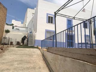 Maison à Morón de la Frontera. Casa en venta en morón de la frontera