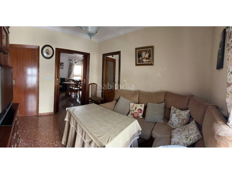 Foto 40aaaefa-c6fc-4921-a9b5-3dc8cb906a8f. Casa amb aparcament a Morón de la Frontera