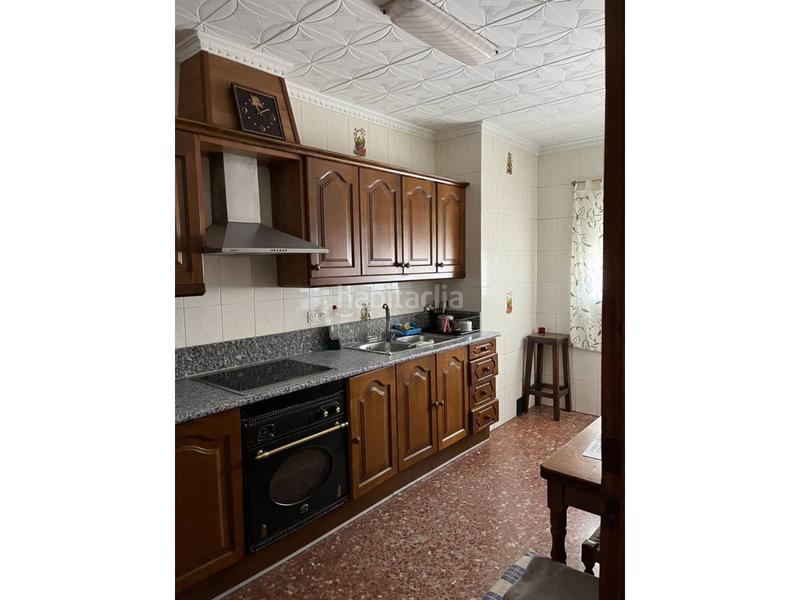 Foto 67ced4ac-76ab-48fb-bf92-8e2f3058ce9d. Casa amb aparcament a Morón de la Frontera