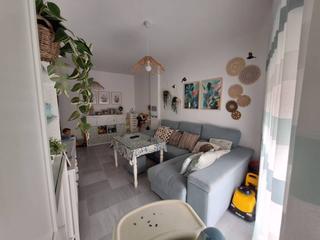 Etagenwohnung in Morón de la Frontera. Piso muy cerca del centro con plaza de garaje y trastero