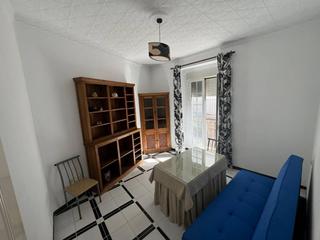 Maison à Morón de la Frontera. Piso con local en pleno centro, junto al ayuntamiento