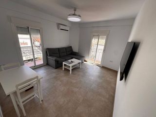 Rent Flat in Morón de la Frontera. Precioso apartamento cercano a centro, agua incluida en el preci