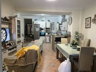 Affitto Appartamento in Morón de la Frontera. Piso en planta baja con cochera propia