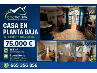 Maison à Morón de la Frontera. Casa de una sola planta