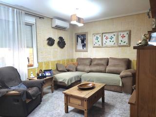 Dúplex a Los Barreros - Cuatro Santos. Venta de vivienda estilo duplex en excelente estado