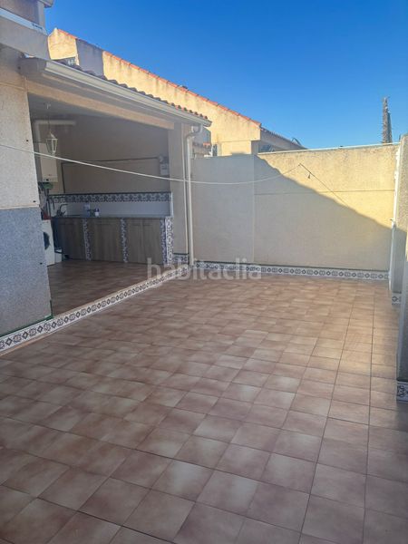 Foto f6494b73-d7ae-43ed-b57c-5d0f467f6bdb. Casa adossada amb aparcament a Los Dolores Cartagena