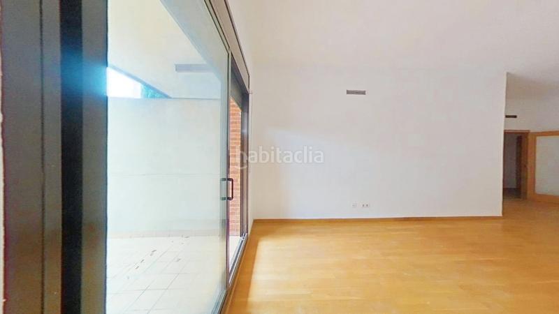 Foto a24eca19-429f-4e67-839b-c07885302744. Pis amb calefacció piscina a Parc Central Sant Cugat del Vallès
