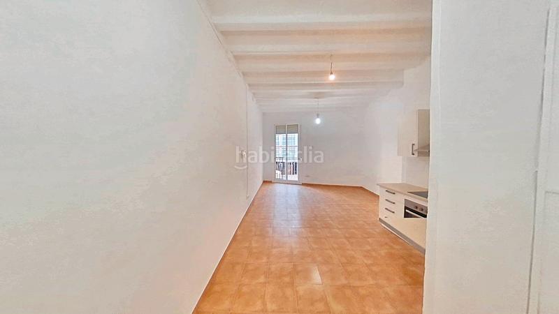 Foto 08e0bc6c-0c01-494f-a67f-58cf93507acb. Estudio en Raval Barcelona