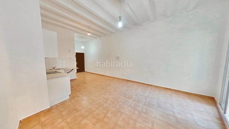 Foto 1a98e884-bed2-47a9-b87d-7aad8fd01b7b. Estudio en Raval Barcelona