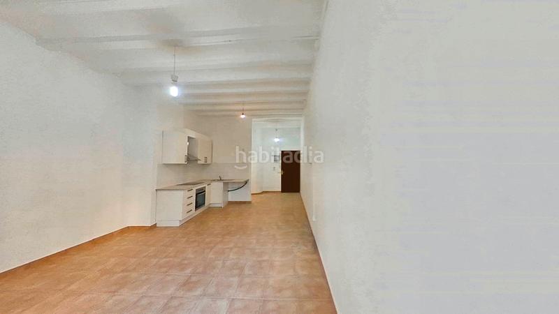 Foto 42fc8b42-38a2-4f09-b3b1-15784c7f10b5. Estudio en Raval Barcelona