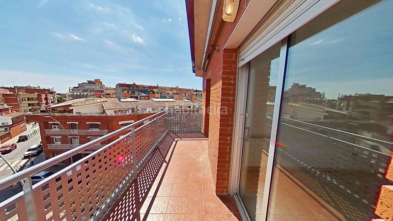 Foto 0eaf1eb2-cf3b-4336-8e49-61b496a1e693. Duplex with heating pool in Castell-Poble Vell Castelldefels