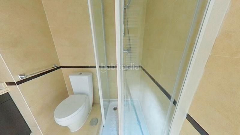Foto c4d21d0c-0f90-4f29-9d23-fcdf382b7f42. Studio with heating pool in Legazpi Madrid